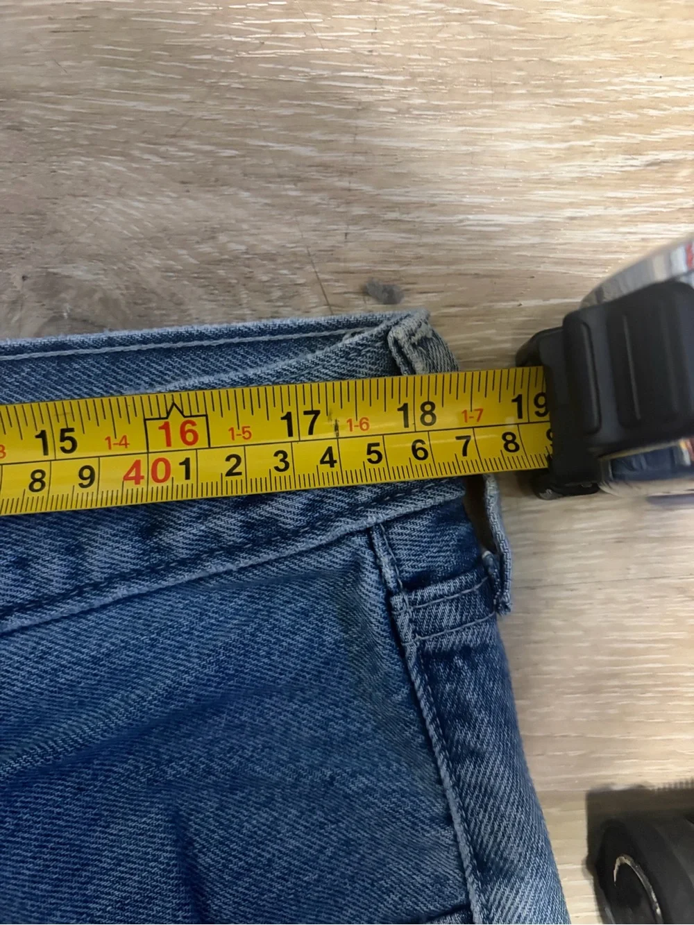 Vintage Levi Silver Tab Light Blue Wash Loose Jeans